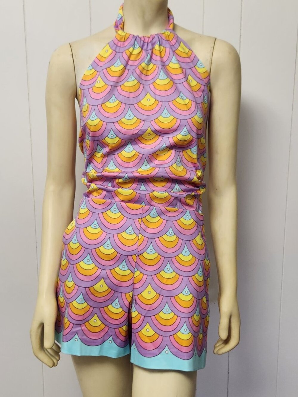Trina Turk play set M two pc shorts halter mid century
